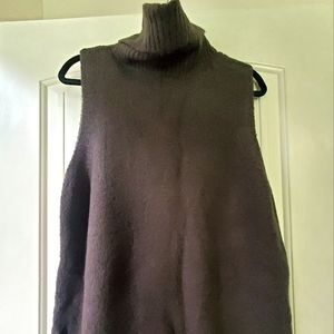 NWOT Maternity sleeveless sweater dress